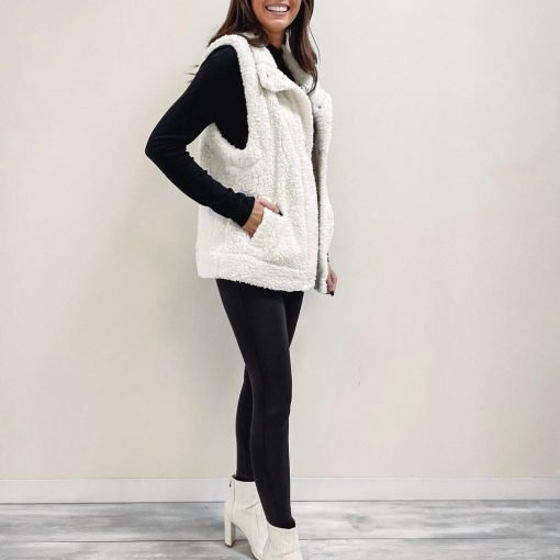 Fuzzy Vest - 画像 (5)
